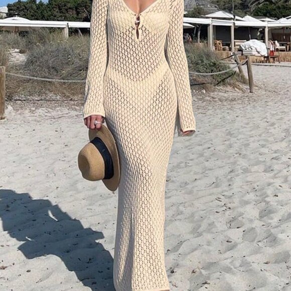 White Casual Women's Crocheted V-Neck Backless Ruched Waist Bodycon Dress - Picture 3 of 11